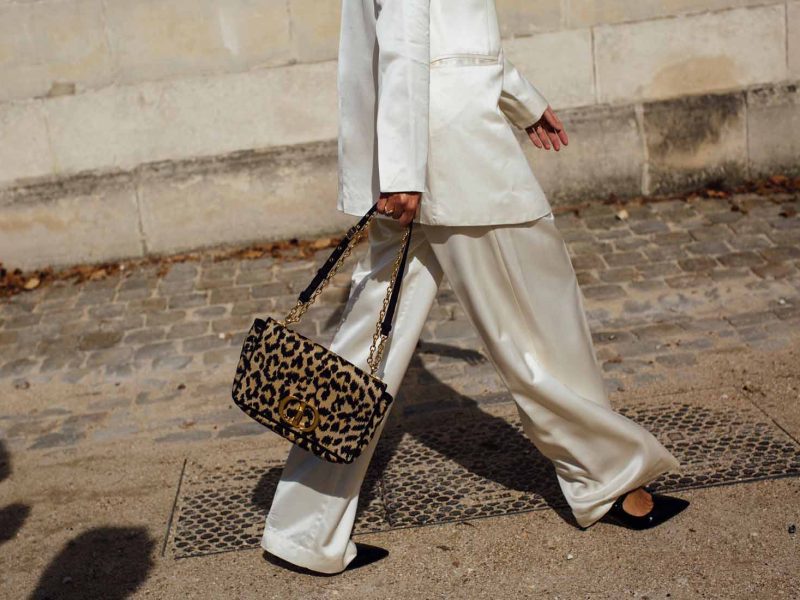 Quelles sont les tendances pantalons du printemps 2025 ? Mon tour d’horizon des 10 modèles à adopter sans hésiter